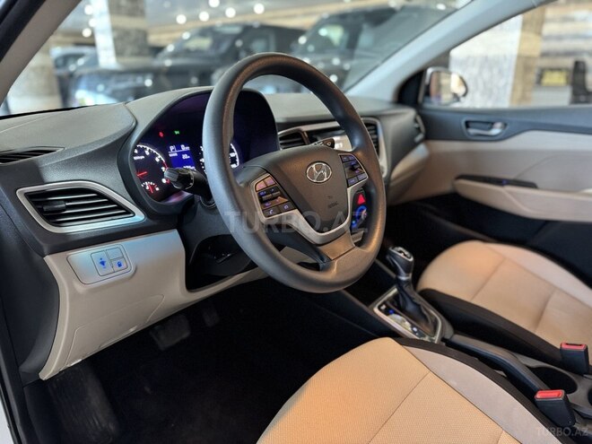 Hyundai Accent 2019, 96,000 km - 1.6 л - Bakı