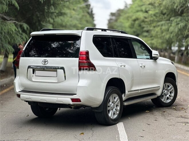 Toyota Land Cruiser Prado 2009, 199,000 km - 4.0 л - Bakı