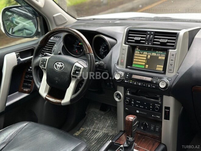 Toyota Land Cruiser Prado 2009, 199,000 km - 4.0 л - Bakı