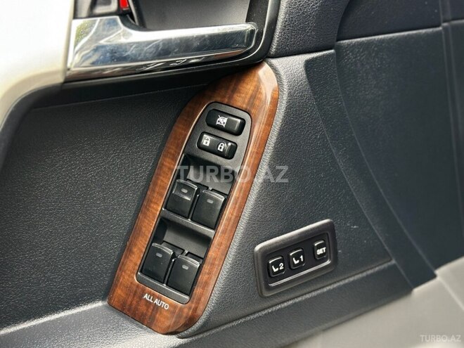Toyota Land Cruiser Prado 2009, 199,000 km - 4.0 л - Bakı