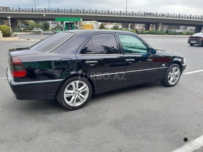 Mercedes C 200 1998, 298,560 km - 2.0 l - Bakı
