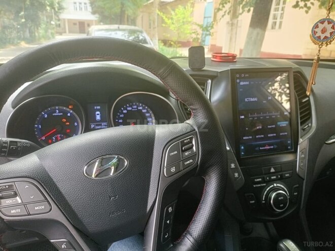 Hyundai Santa Fe 2013, 260,000 km - 2.0 л - Quba