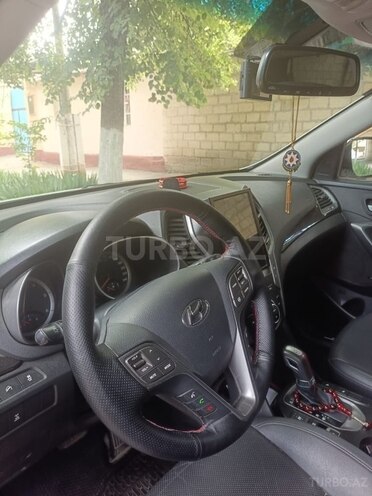 Hyundai Santa Fe 2013, 260,000 km - 2.0 л - Quba