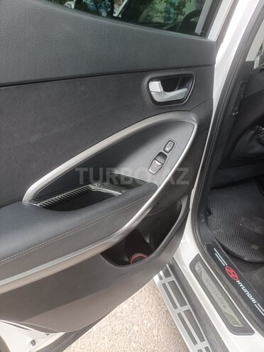 Hyundai Santa Fe 2013, 260,000 km - 2.0 л - Quba