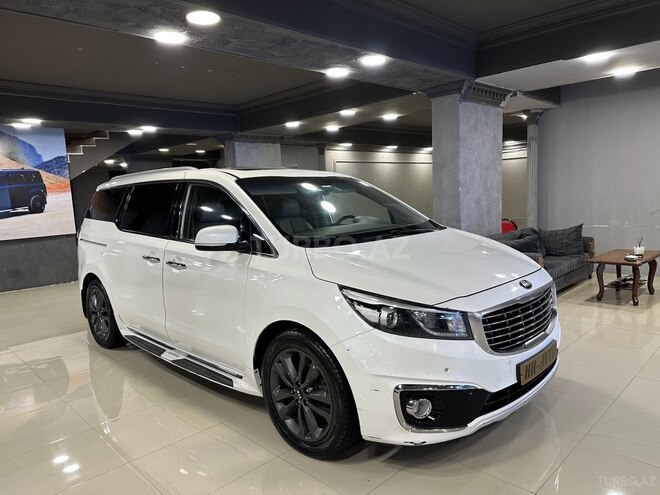 Kia Carnival 2015, 210,000 km - 2.2 l - Bakı