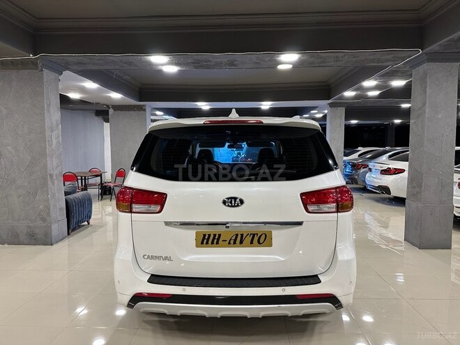 Kia Carnival 2015, 210,000 km - 2.2 l - Bakı