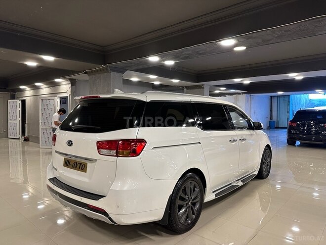 Kia Carnival 2015, 210,000 km - 2.2 l - Bakı