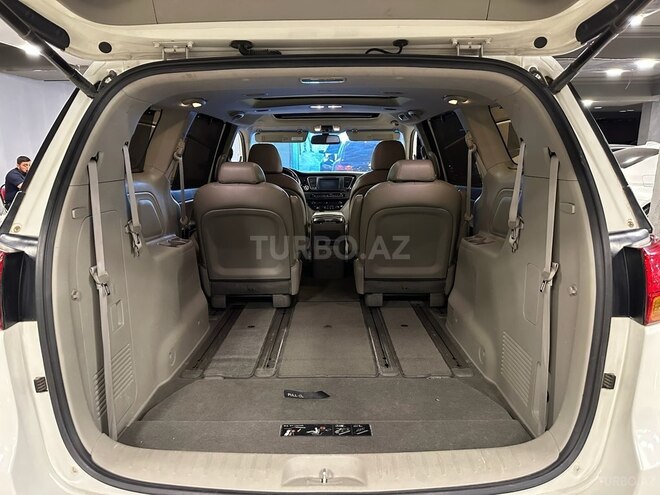 Kia Carnival 2015, 210,000 km - 2.2 l - Bakı