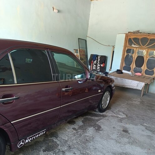 Mercedes C 200 1995, 195,141 km - 2.0 l - Bakı