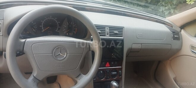 Mercedes C 230 2000, 246,884 km - 2.3 л - Bakı
