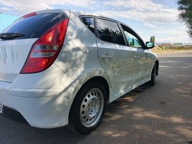 Hyundai i30 2011, 186,000 km - 1.6 l - Gəncə