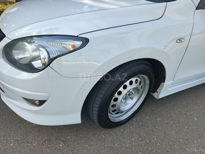 Hyundai i30 2011, 186,000 km - 1.6 l - Gəncə