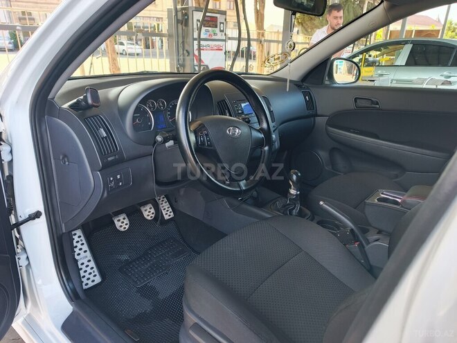 Hyundai i30 2011, 186,000 km - 1.6 l - Gəncə