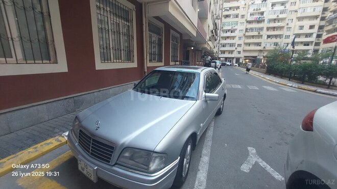 Mercedes C 200 1995, 490,000 km - 2.0 л - Bakı