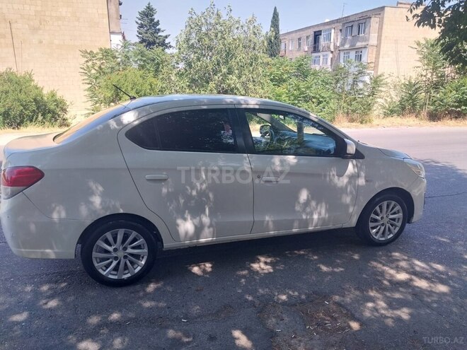 Mitsubishi Attrage 2014, 378,000 km - 1.2 л - Bakı