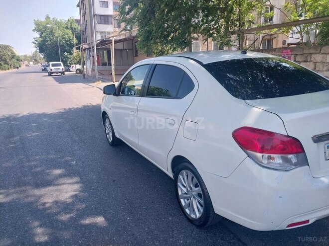Mitsubishi Attrage 2014, 378,000 km - 1.2 л - Bakı
