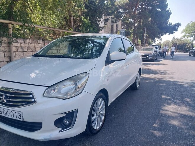 Mitsubishi Attrage 2014, 378,000 km - 1.2 л - Bakı