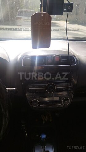 Mitsubishi Attrage 2014, 378,000 km - 1.2 л - Bakı