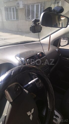 Mitsubishi Attrage 2014, 378,000 km - 1.2 л - Bakı