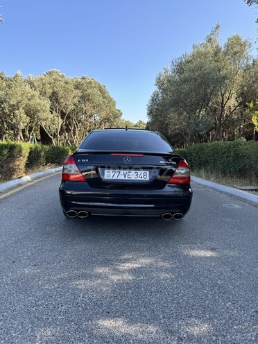 Mercedes E 280-4