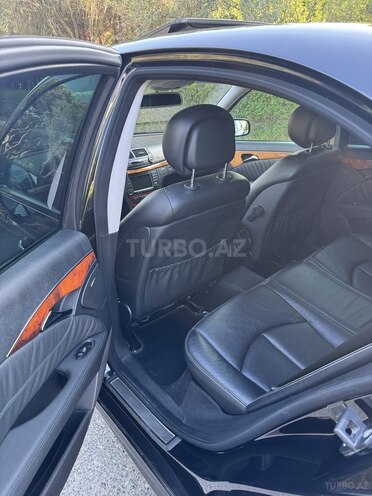 Mercedes E 280-13