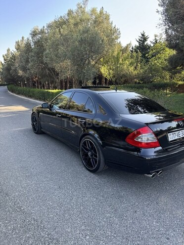 Mercedes E 280-5