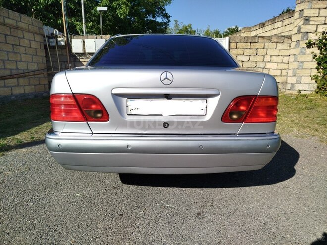 Mercedes E 240 1998, 474,000 km - 2.4 l - Qəbələ