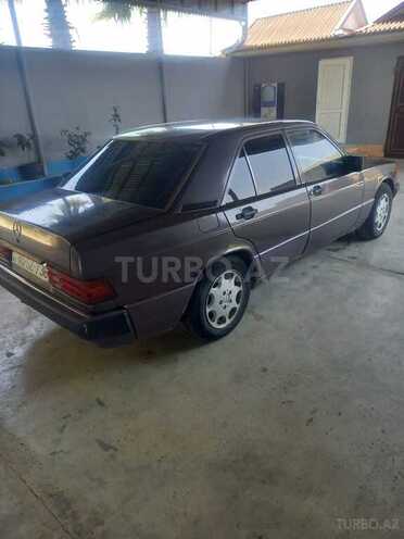 Mercedes 190 1992, 250,000 km - 2.0 l - Sabirabad