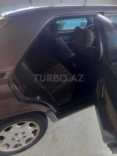 Mercedes 190 1992, 250,000 km - 2.0 l - Sabirabad