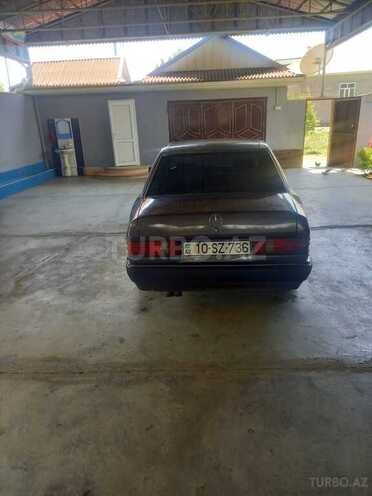 Mercedes 190 1992, 250,000 km - 2.0 l - Sabirabad
