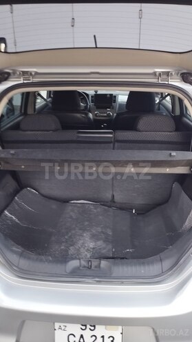 Nissan Tiida-2