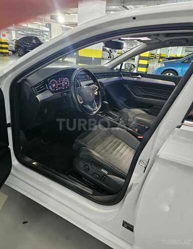 Volkswagen Passat 2021, 95,000 km - 1.4 l - Bakı