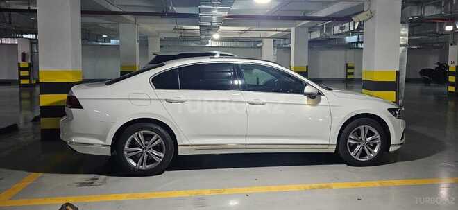 Volkswagen Passat 2021, 95,000 km - 1.4 l - Bakı