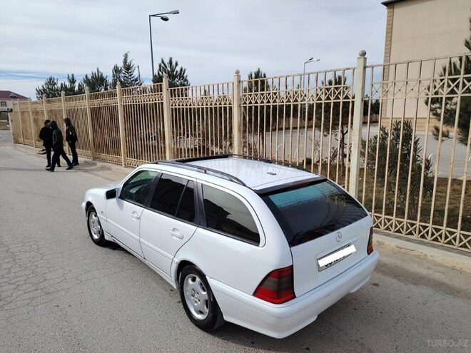 Mercedes C 220 d 2000, 250,000 km - 2.2 л - Bakı