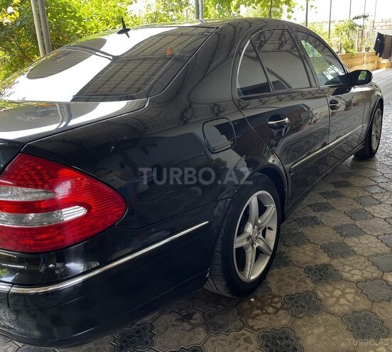 Mercedes E 240 2003, 293,235 km - 2.6 l - Neftçala