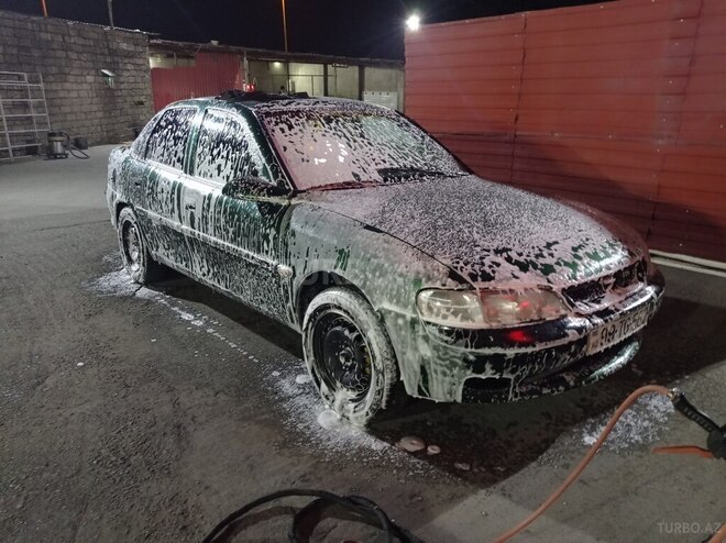 Opel Vectra 1996, 400,000 km - 1.6 l - Bakı