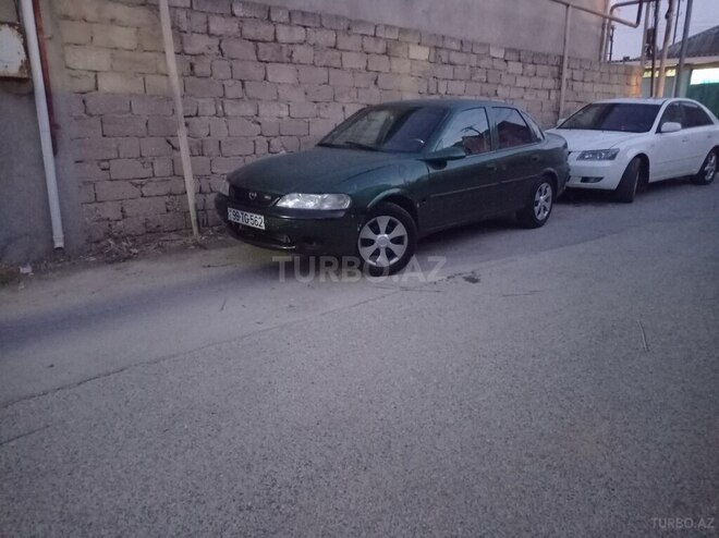 Opel Vectra 1996, 400,000 km - 1.6 l - Bakı