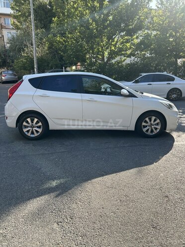 Hyundai Accent 2015, 181,000 km - 1.6 л - Bakı