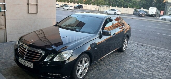 Mercedes E 220 d 2011, 260,000 km - 2.1 л - Bakı