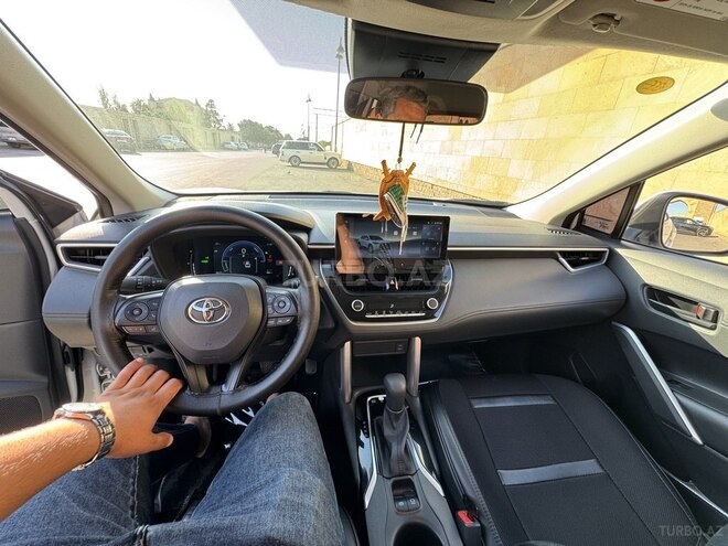 Toyota Corolla Cross 2024, 19,000 km - 2.0 l - Bakı