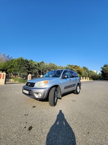 Toyota RAV4 2004, 300,000 km - 2.4 l - Bakı