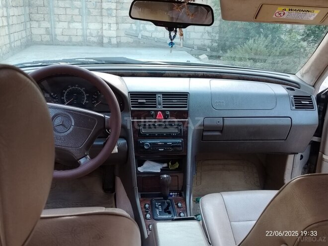 Mercedes C 230 1997, 593,848 km - 2.3 l - Sumqayıt