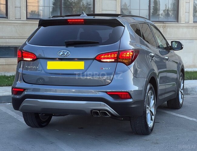 Hyundai Santa Fe-5