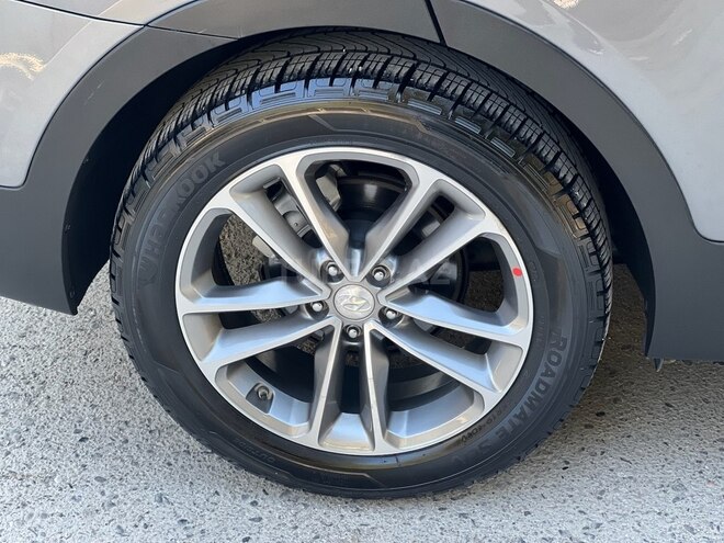 Hyundai Santa Fe-20