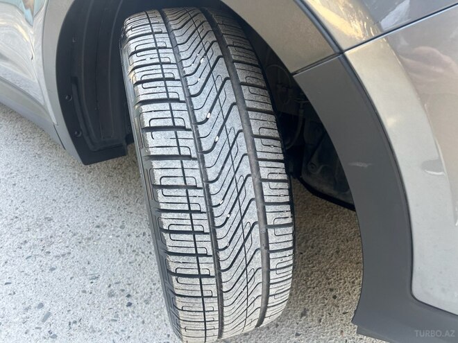 Hyundai Santa Fe-21