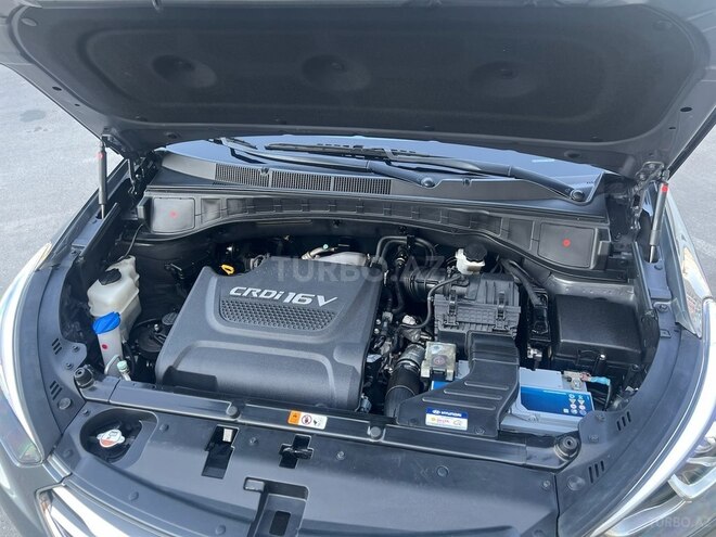Hyundai Santa Fe-18