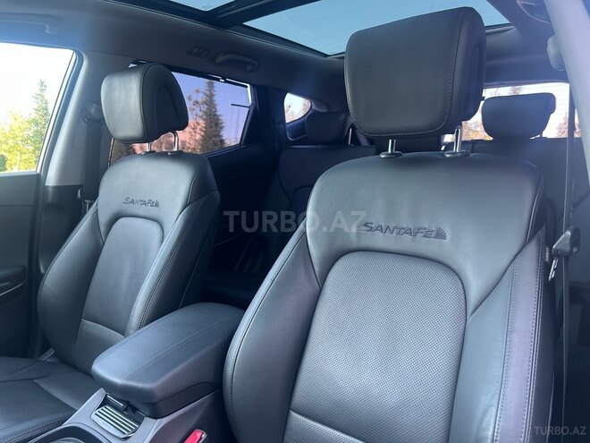 Hyundai Santa Fe-13