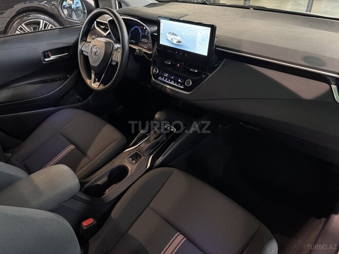 Toyota  2024, 8,000 km - 1.8 l - Bakı