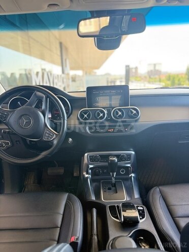 Mercedes  2019, 84,000 km - 2.3 l - Bakı