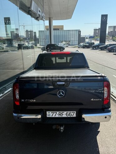 Mercedes  2019, 84,000 km - 2.3 l - Bakı